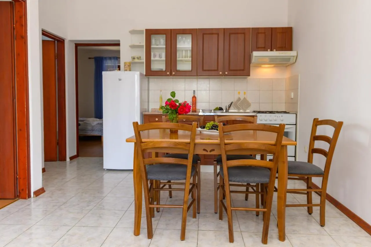 Apartments Marina Veskovic Nerezine Croazia