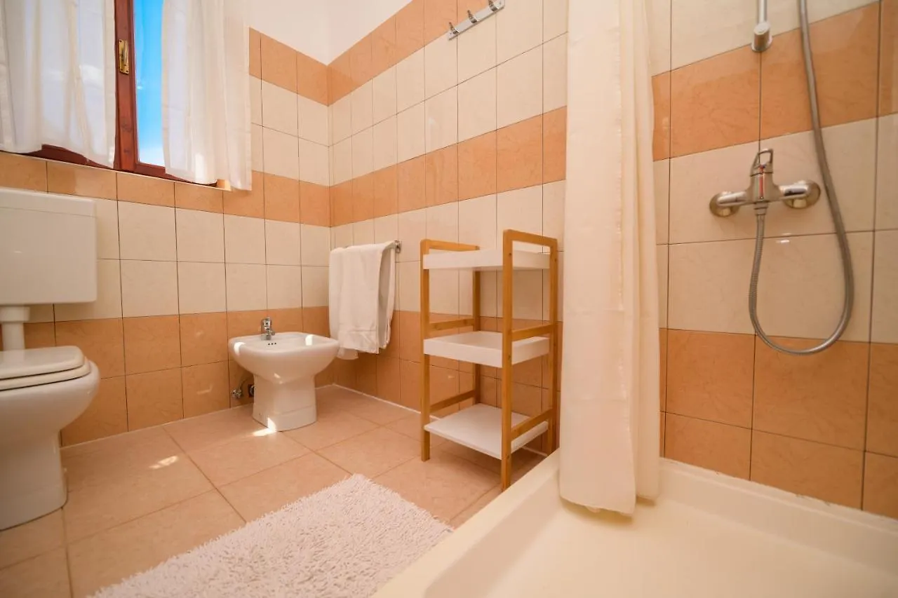 Apartments Marina Veskovic Nerezine 0*,  Croazia