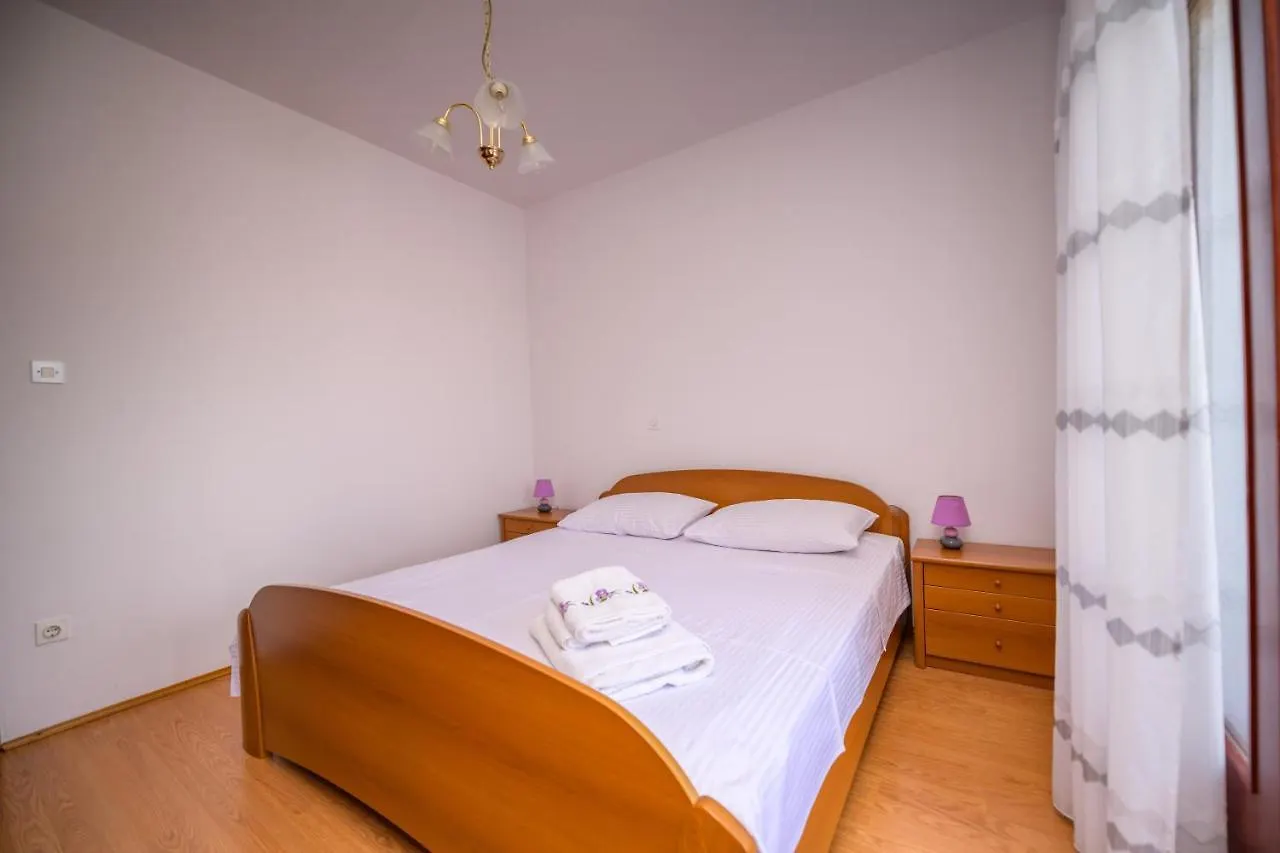 Apartments Marina Veskovic Nerezine Croazia